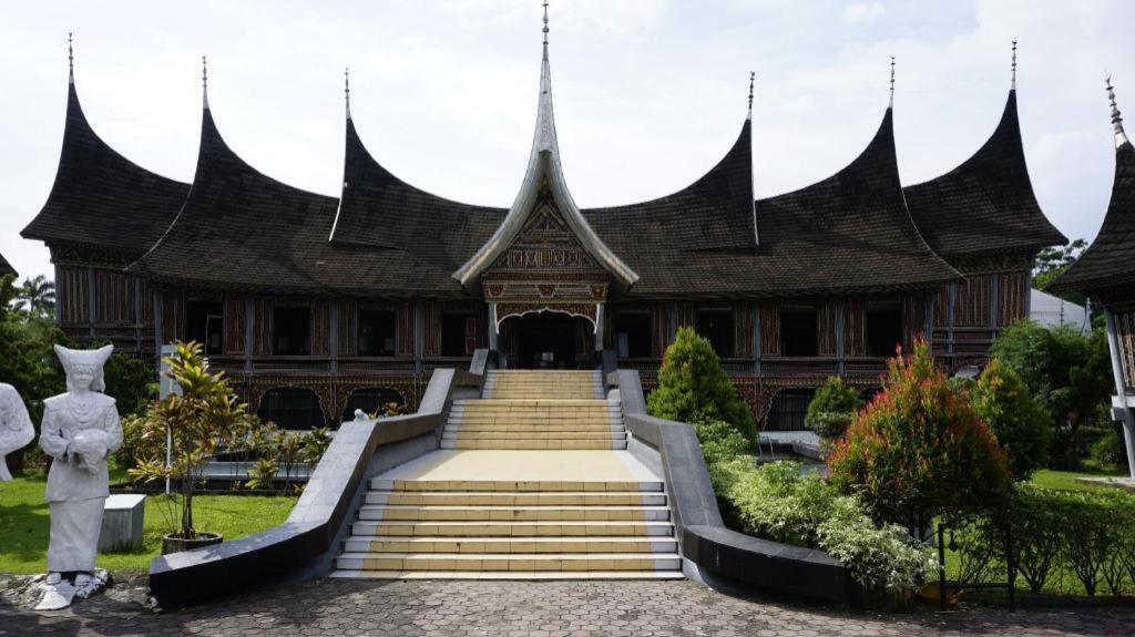 Deivan Hotel Padang  Zewnętrze zdjęcie